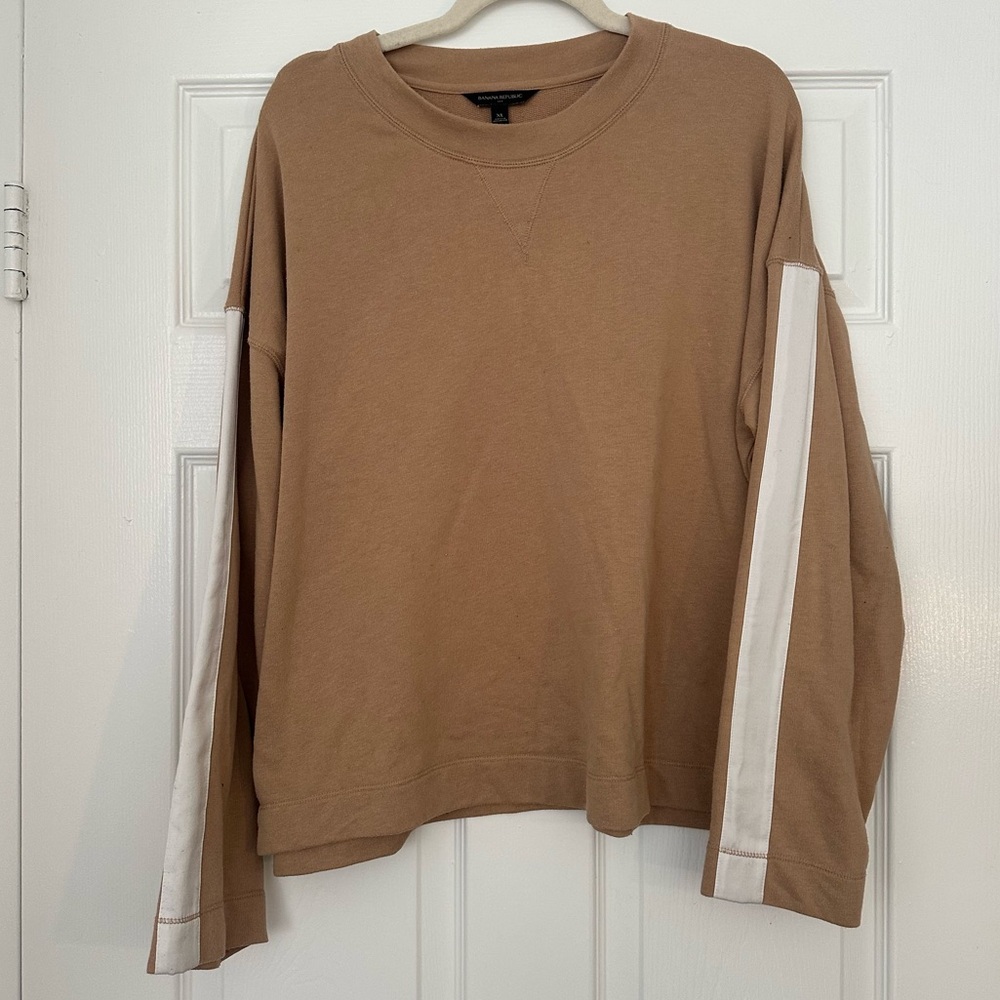 Banana Republic Factory Crewneck Top